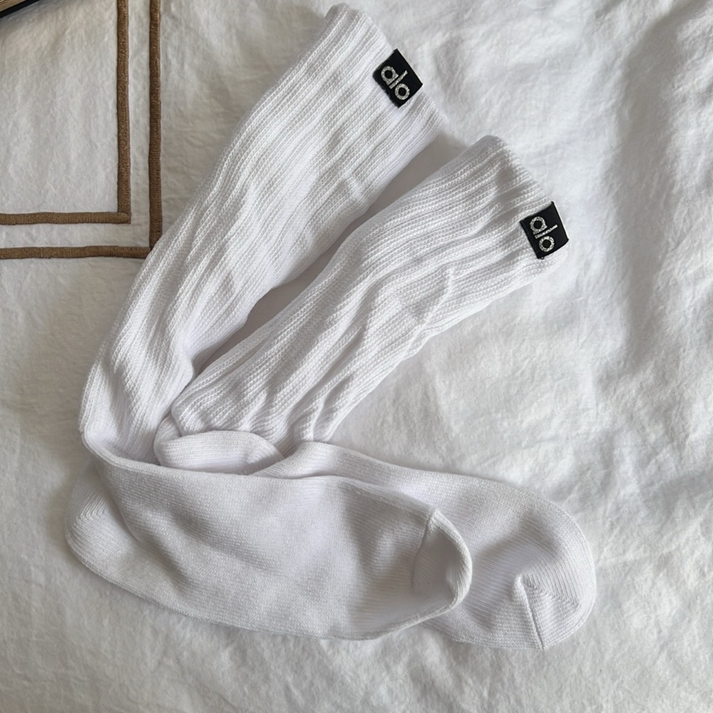 Alo White Ribbed Socks - Picture 3 of 3